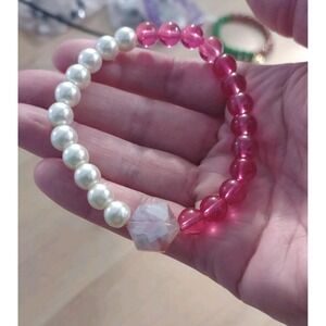 The "Rose Prism" Stretch Bracelet – Radiant Pink & Pearlescent White Beads.